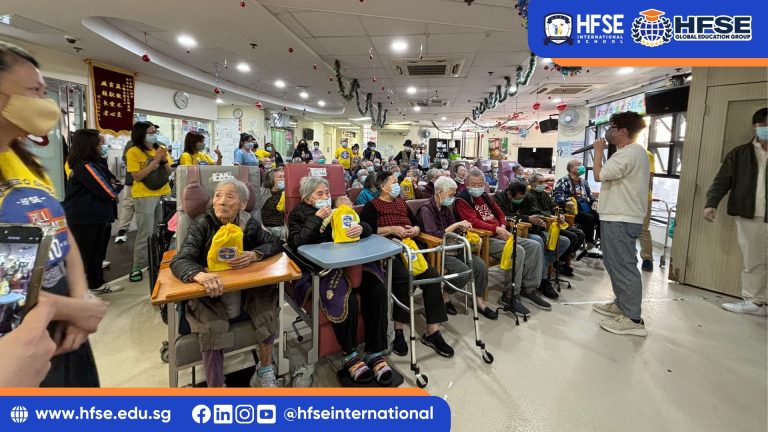 Team Building-group picture-hongkong-outreach-elderly-5
